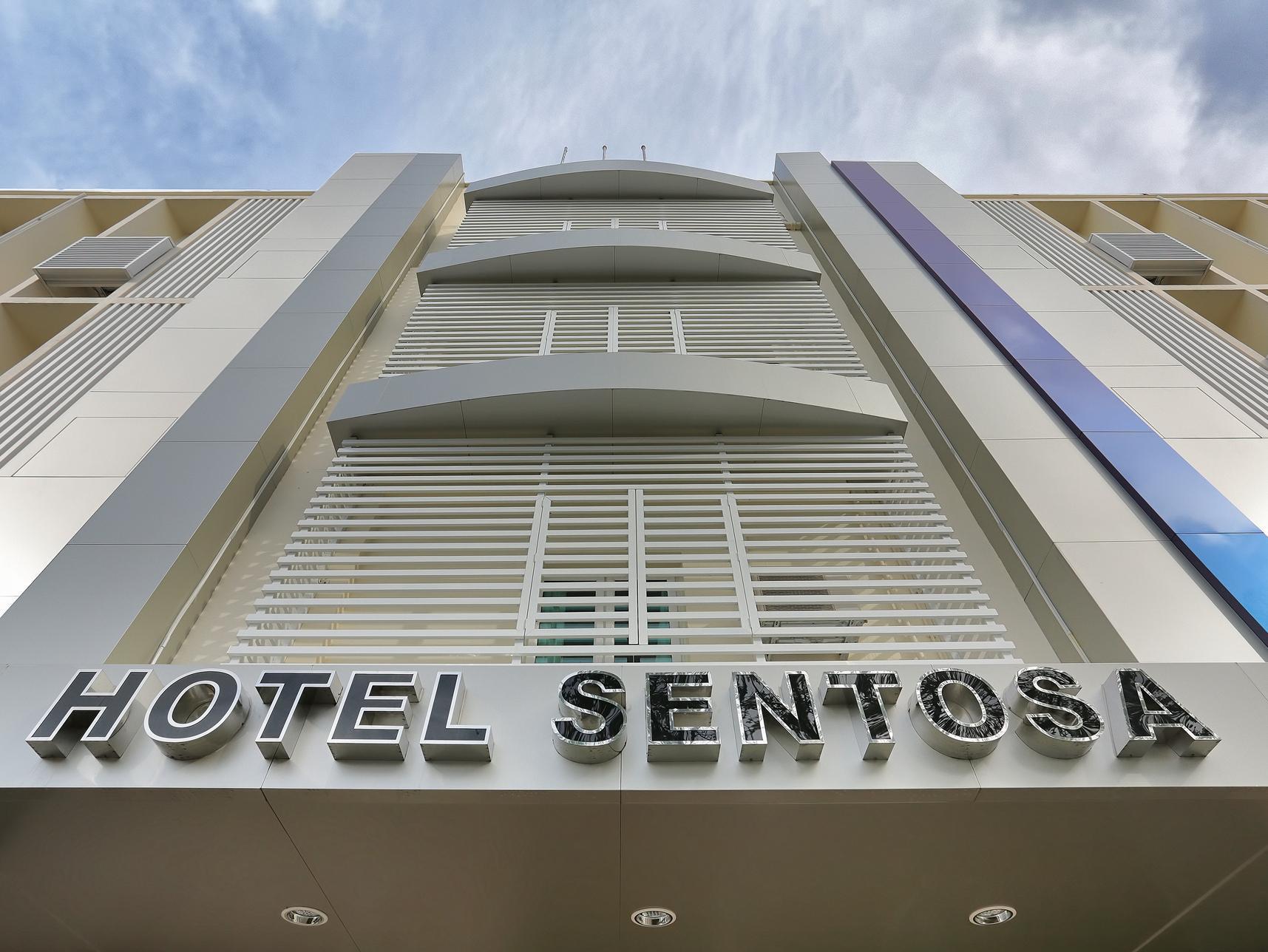 Hotel Sentosa Kuala Belait Esterno foto