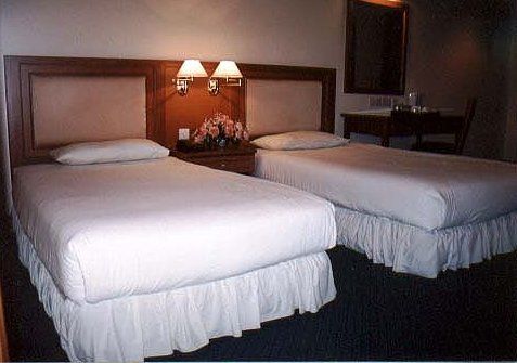 Hotel Sentosa Kuala Belait Esterno foto